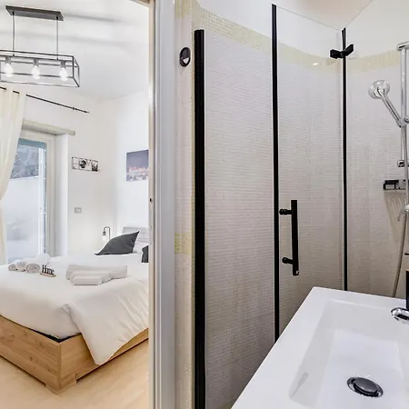 Aventino Industrial Loft Apartman *
