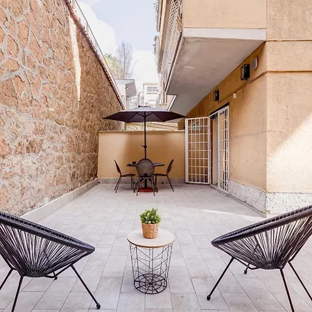 Apartman Aventino Industrial Loft *