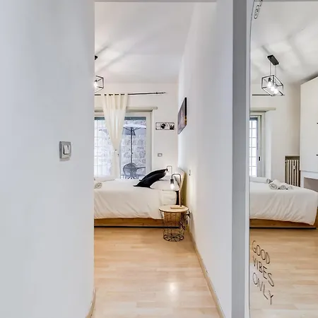 Apartment Aventino Industrial Loft Rome