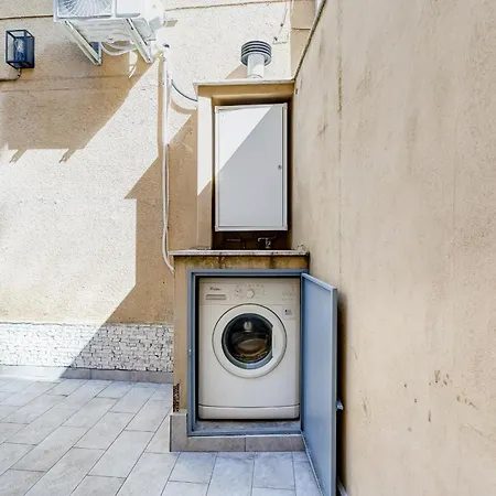 Aventino Industrial Loft Apartment Rome